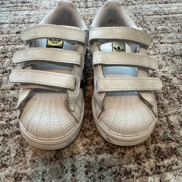 Adidas Kids White Superstar Sneakers - Picture 4 of 6